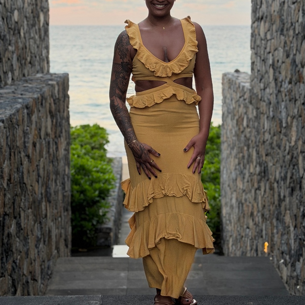 Yellow Ruffle Dress, size M
